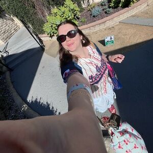 Meet your Posher, Leyna